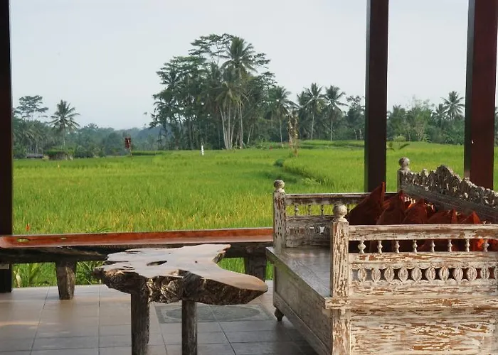 Villa Kayangan *